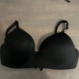 NWT 36D victoria’s secret wireless bra